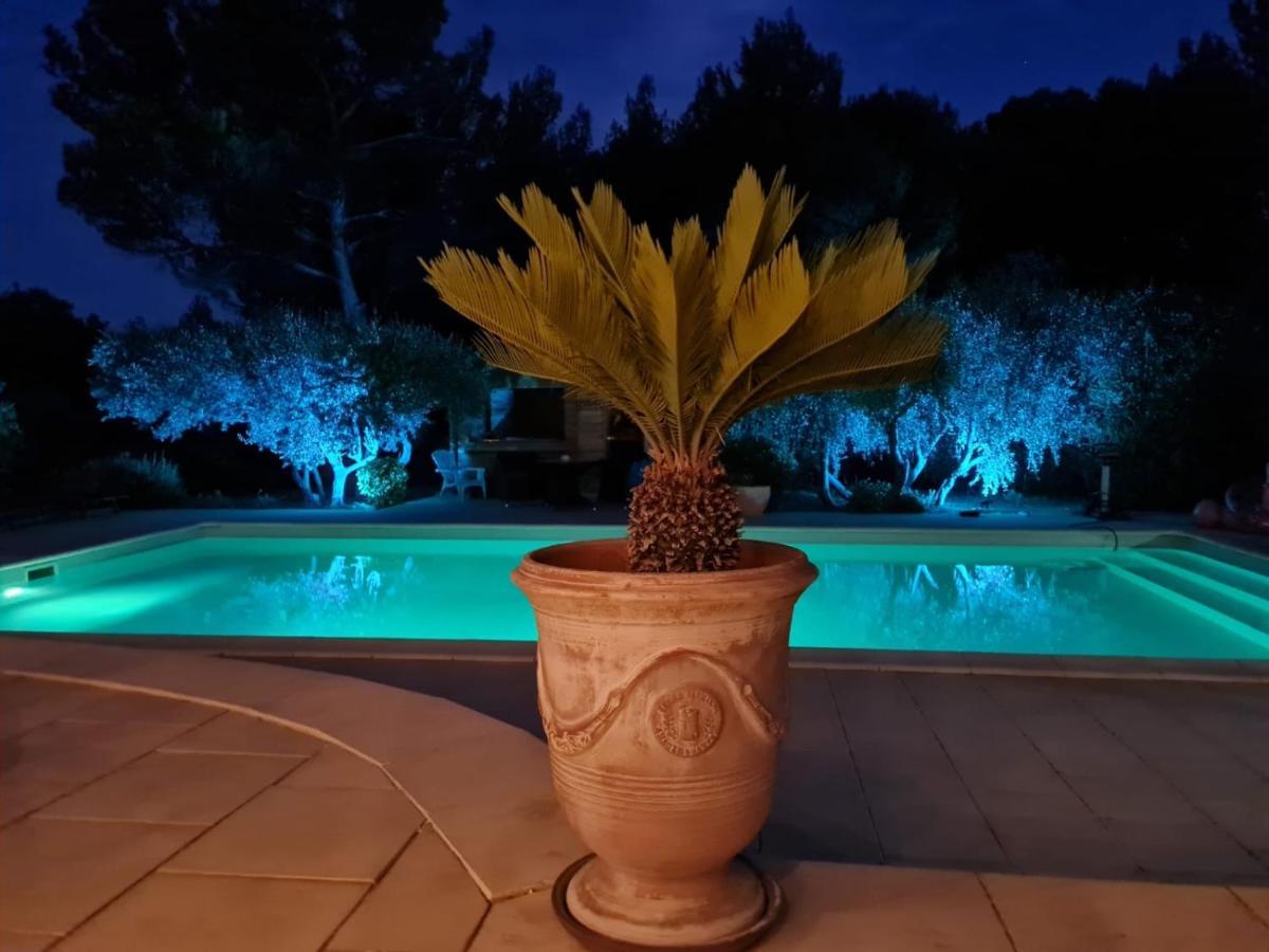 Appel Du Luberon Villa Mérindol Buitenkant foto